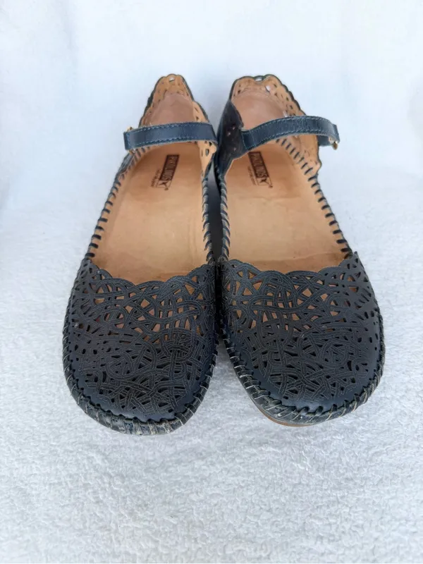 Pikolinos Puerto Vallarta Perforated Leather Mary Jane Flats Navy EU 40 / US 9.5 - Image 3