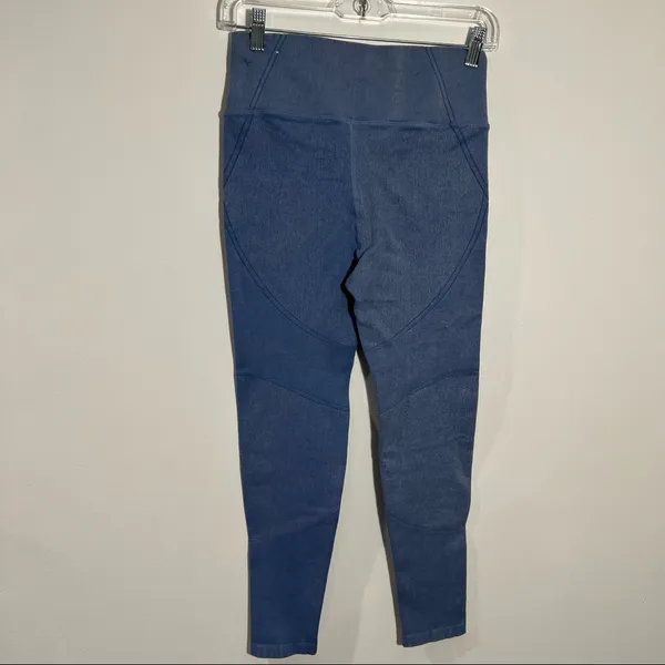 Aerie OFFLINE Seamless‎ High Waisted 7/8 Legging Blue Medium Athleisure Yoga Gym - Image 8