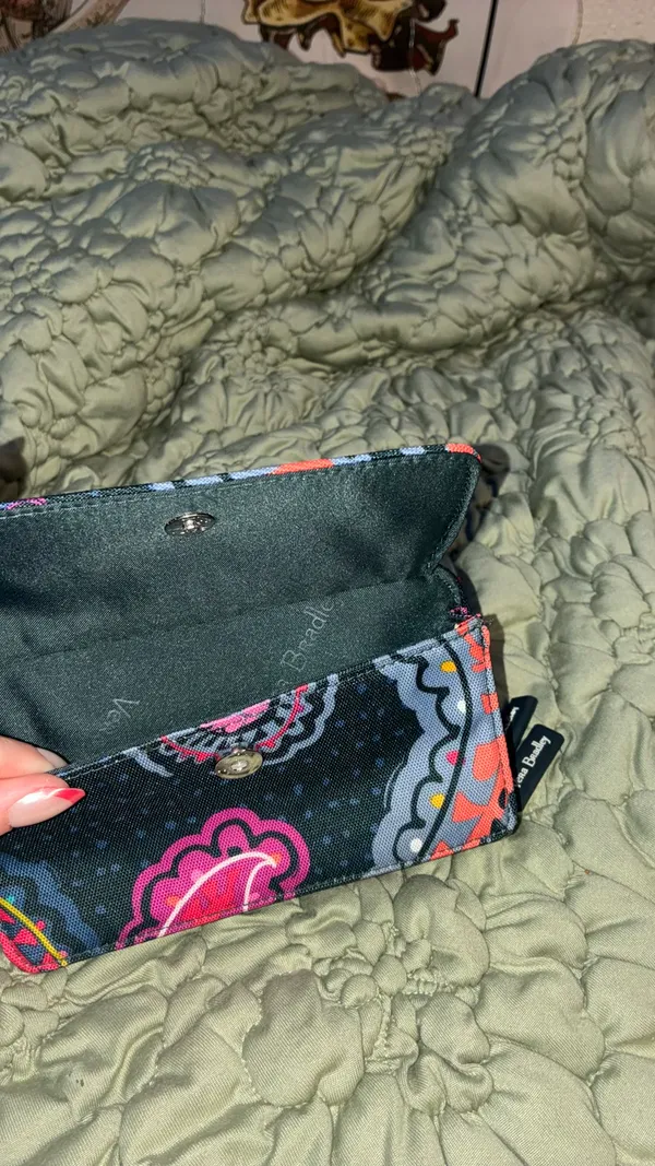 Vera Bradley Wallet - Image 3