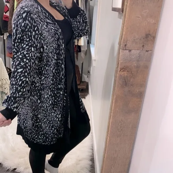 Lane Bryant leopard print knit sweater size 26/28 - Image 3