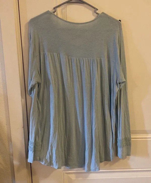 Maurice’s long sleeve criss/cross Shirt - Image 2
