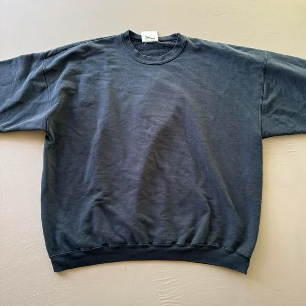 Vintage Hanes Sweatshirt - Image 2