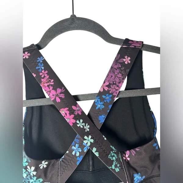 Lululemon In A Flash Bra Size 4 Petal Pop Floral Black Multi‎ - Image 8