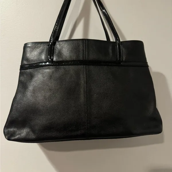 Kate Spade Black Patent Leather Bow‎ Accent ToteC - Image 3