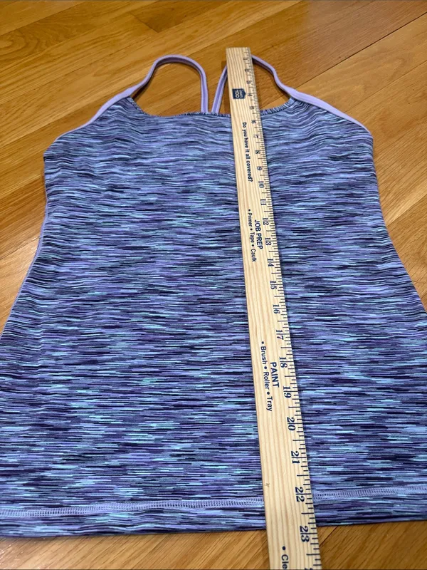 Lululemon power Y tank top with built in bra size 8 . - Image 4