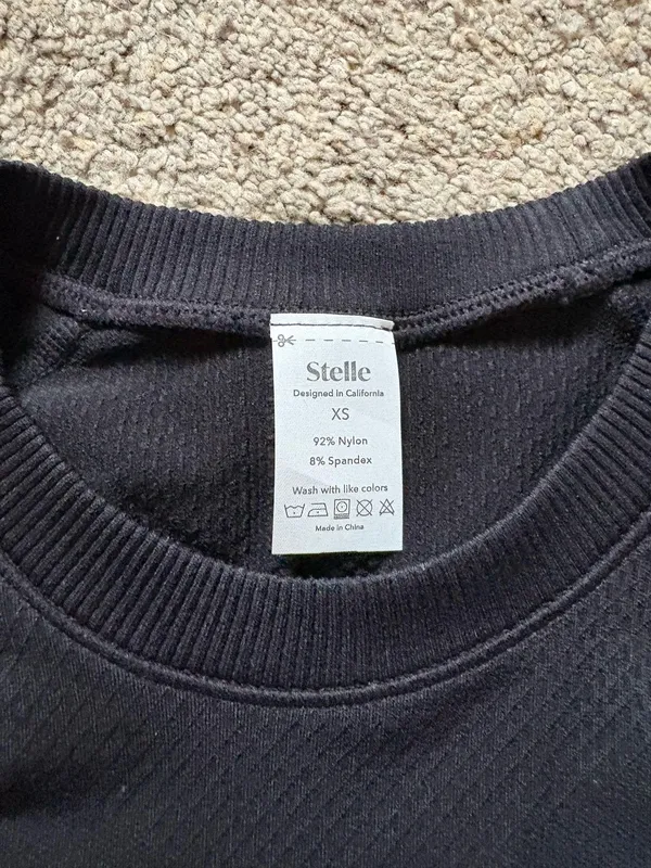 black athletic t shirt Size XS - Image 3