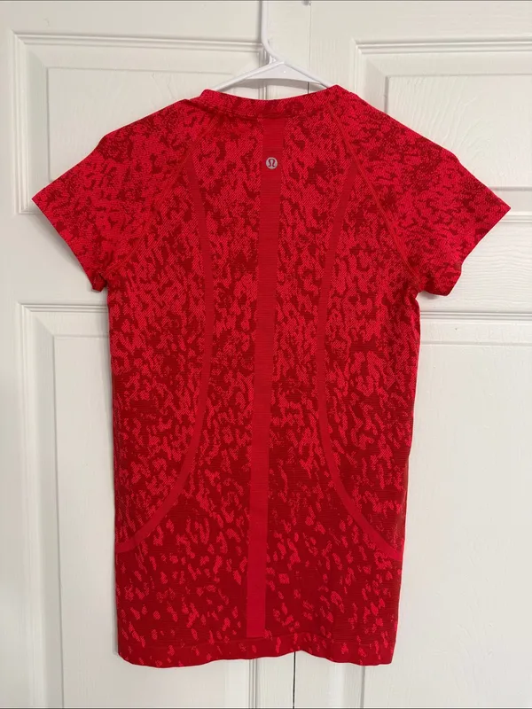 🍋 LULULEMON Swiftly Tech Short-Sleeve Shirt 2.0 Size 6 - Image 4