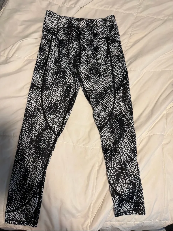 ZYIA Black & White Speckle Leggings - Image 4