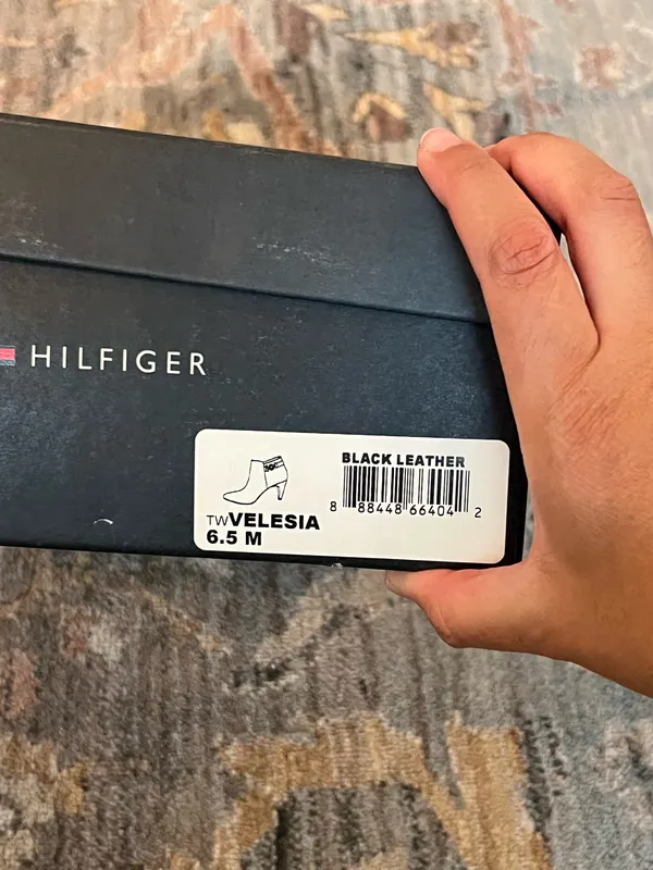 Tommy Hilfiger Booties in Size 6.5 - Image 6