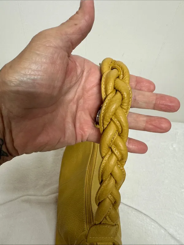 Ombu Leather Mustard Yellow Braided-Handle Shoulder Bag - Image 2
