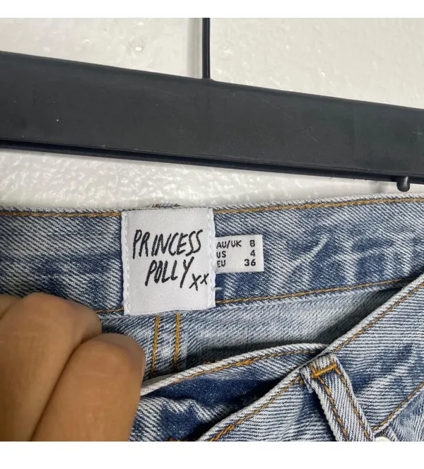 Princess Polly HOLLY ASYMMETRIC STRAIGHT LEG JEAN LIGHT WASH DENIM LOWER IMPACT - Image 4