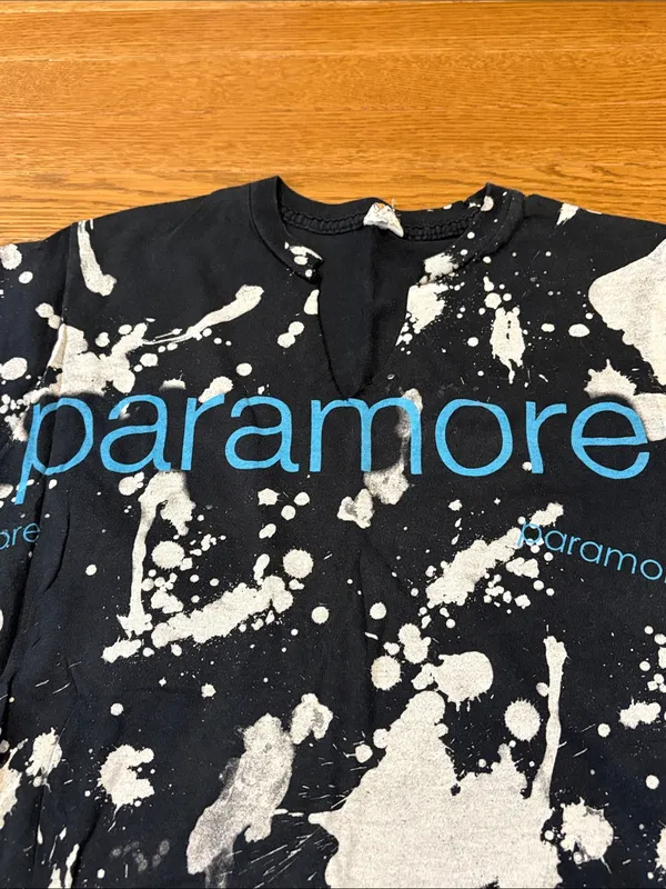 Hot Topic | Black & White Splatter Bleached Paramor Band T-Shirt Size Medium - Image 2