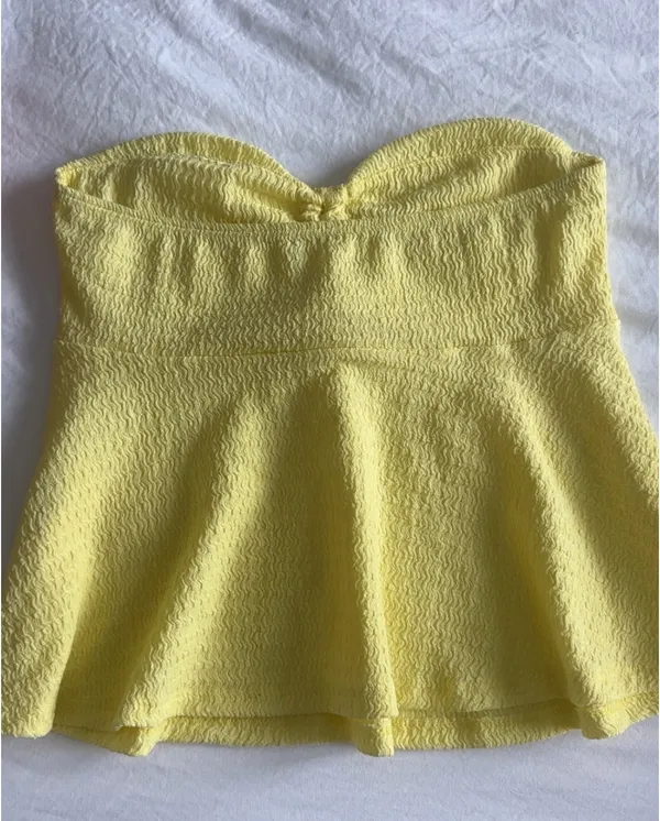 Yellow top - Image 2
