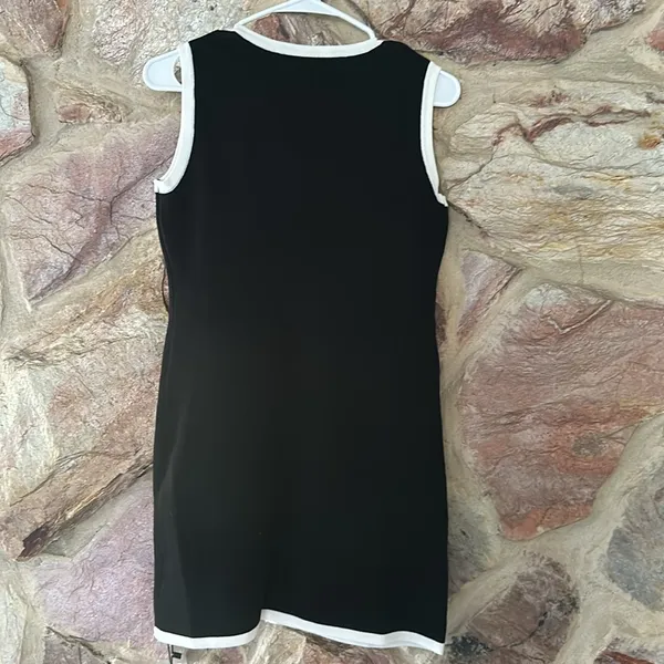 Commense Multi Pocket Button Sleeveless Short Sweater Dress size small - Image 5