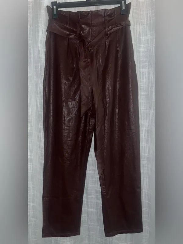 NWOT Commando Faux Leather Paperbag Waist Pants in Oxblood Belt size small - Image 5