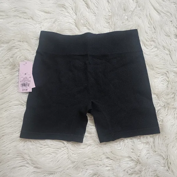wild fable Black High-Rise Seamless Bike Shorts - Image 4