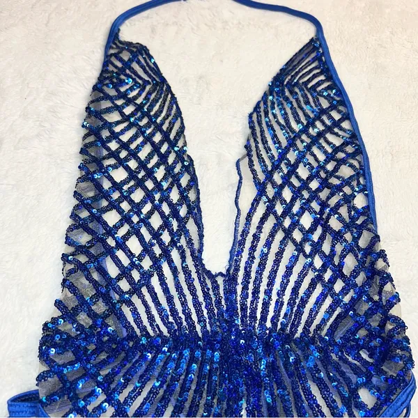 Brazilian Blue Sequin Sheer Plunge One-Piece Thong Side Tie Swimwear Size Small - Image 2