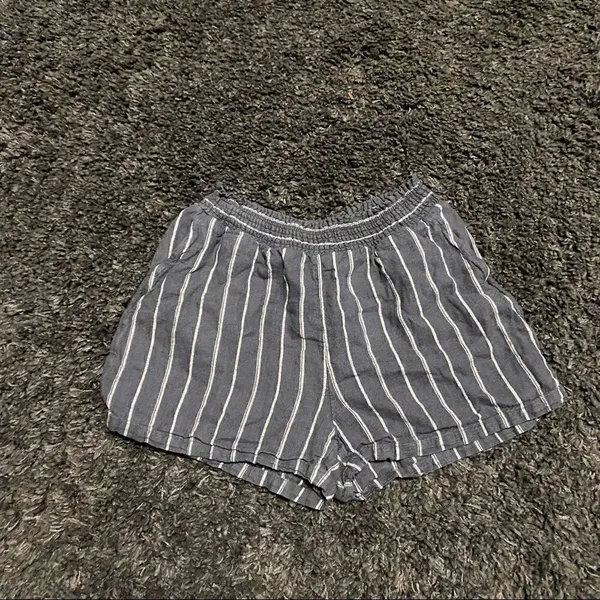 Universal Threads Grey and White Stripe Pull On Linen Shorts Size XS - Image 6