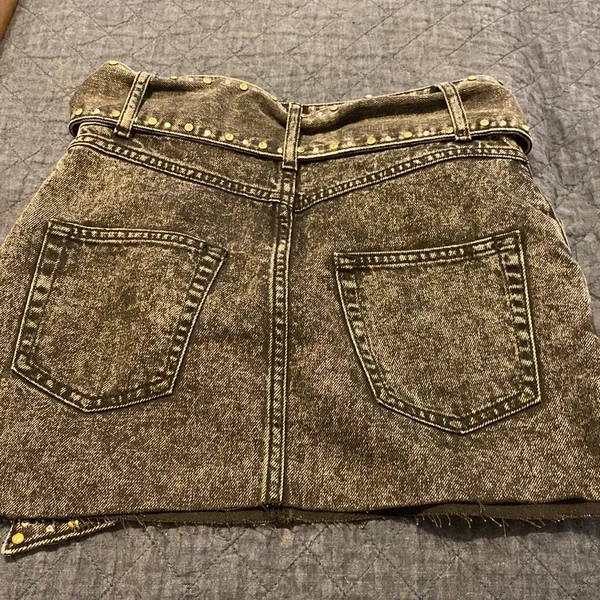 Sandro black raw hem studded mini- size 0 NWOT - Image 4