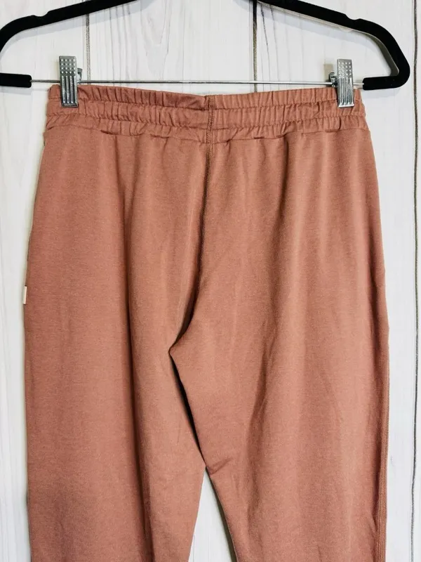 Vuori Women’s Terracotta Performance Jogger Pants Size XS (26 x 24) - Image 5