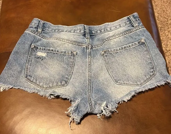 Jean Shorts Size L - Image 2