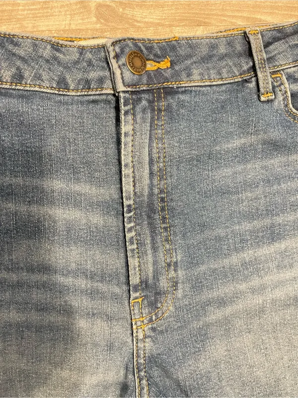 Wrangler Blue Distressed Frayed Hem Jean Shorts - Image 5
