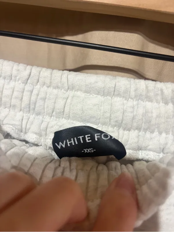 White fox joggers - Image 2