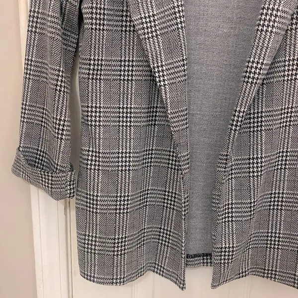 Weareever Open Front Light Weight Houndstooth Blazer - Image 4