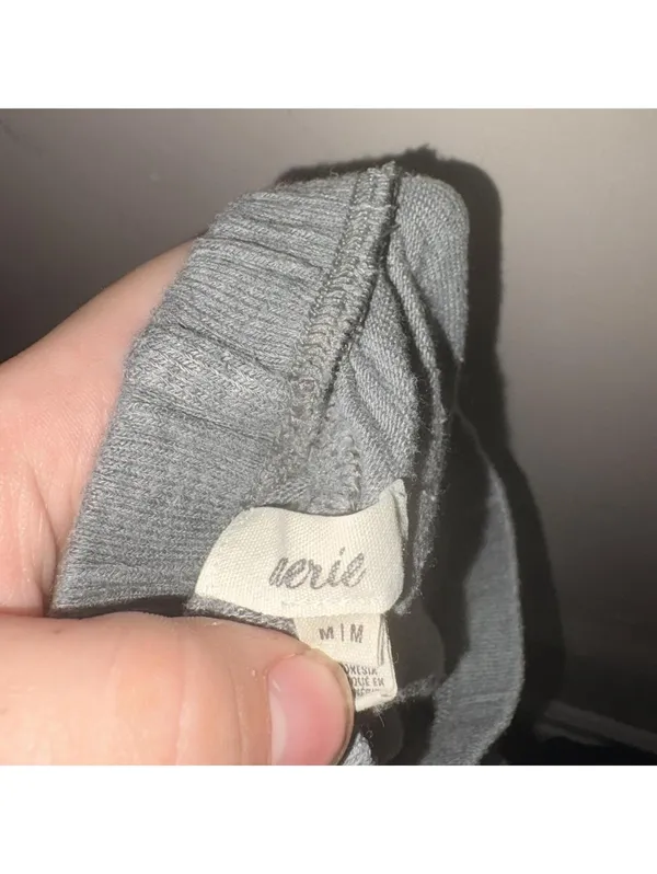Aerie Gray Knit Elastic Waist Lounge Shorts - Size Medium - Image 3
