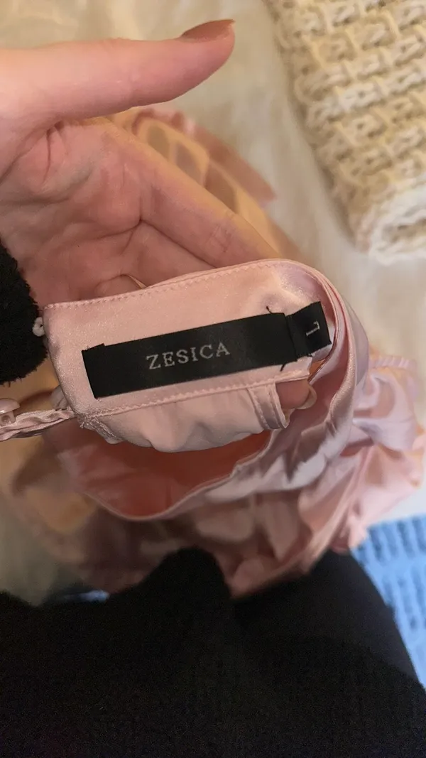 Amazon Pink Dress - Image 4