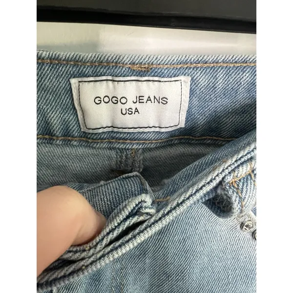 GOGO‎ jeans USA 9/29 GOGO-850-R Shorts Light Wash Bedazzled Cut Off Distressed - Image 3