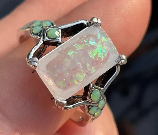 Gorgeous Opal ring size 9 simulated opal Very colorful sparkly and pretty! New - Image 2
