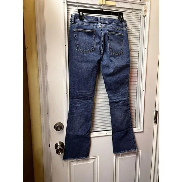 Arizona Jeans Womens Size 5 High Rise Flare Jeans Raw Hem Medium Wash Blue - Image 8