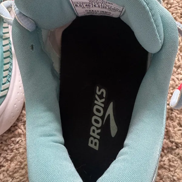 Brooks Running Shoes Women’s - Image 6