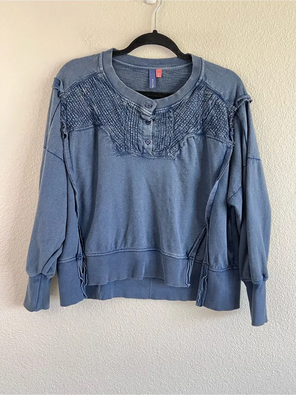 Pilcro Pintuck Sweatshirt Henley Knit Pullover Blue Medium - Image 2