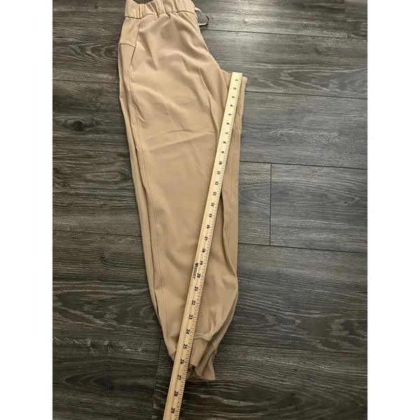 Lululemon On the Fly Jogger 25" *Luxtreme Beech Wood size 8 - Image 7
