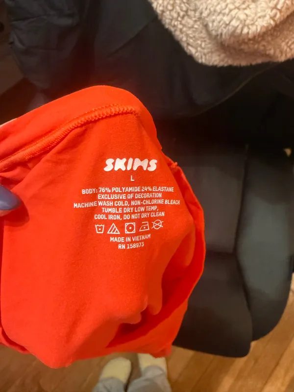 SKIMS Top Fits Everybody - Image 4