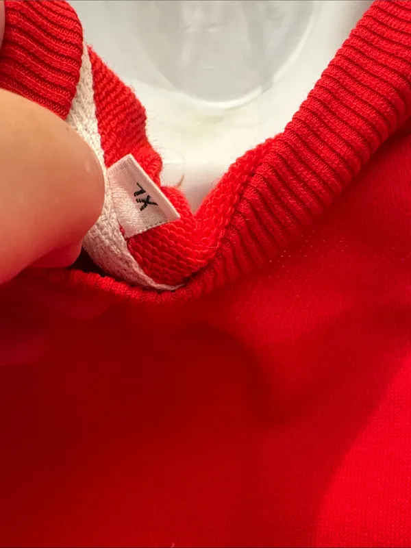 Women’s Christmas Red Santa Sequin Crewneck Sweater size XL new - Image 7
