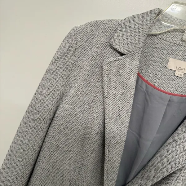 LOFT Light Grey Blazer - Image 3
