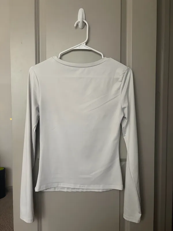 white longsleeve - Image 2