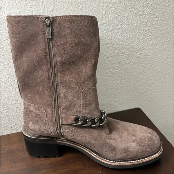 Vince Camuto Keshilla Boots Women's 7.5 Mid Calf Brown Suede Chain Trim Lug Sole - Image 8