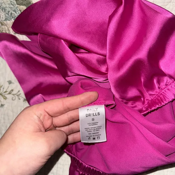 NWOT Daily Drills Pink/Purple Satin Shorts Size Small‎ - Image 2