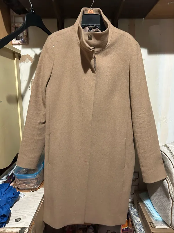 Uniqlo Woman Wool Coat Size Small - Image 2