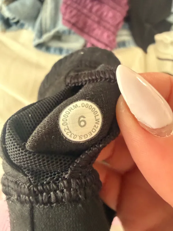 Lululemon Ribbed High Neck Bra Black - Image 4