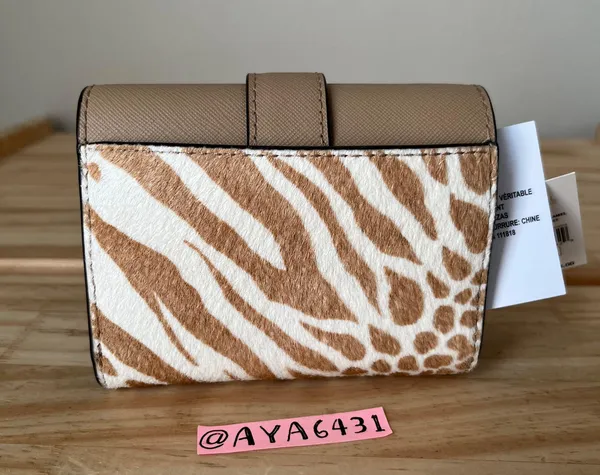 Michael Kors Wallet - Image 2