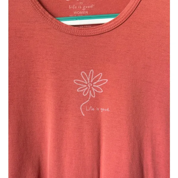 Good Karma by Life is Good Flower Tee - Medium - Image 3