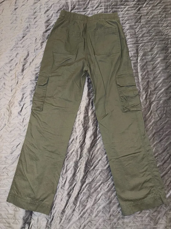 Abercrombie & Fitch Green Cargo Pants - Image 2