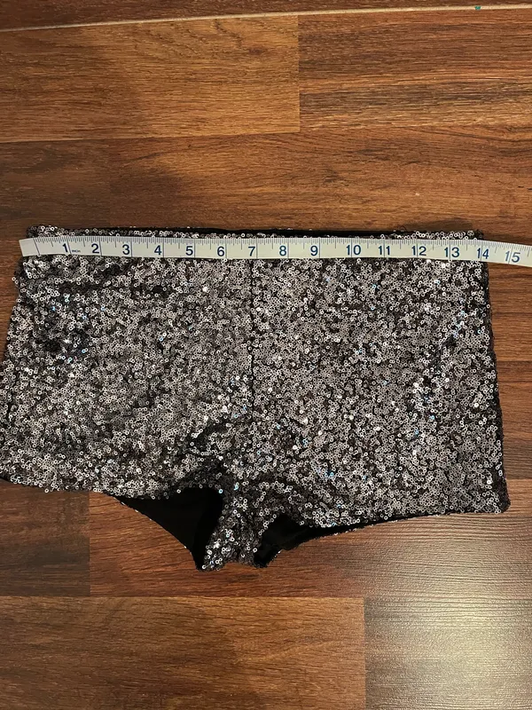 Alythea Silver Sequin Shorts. Size Small  - Image 4