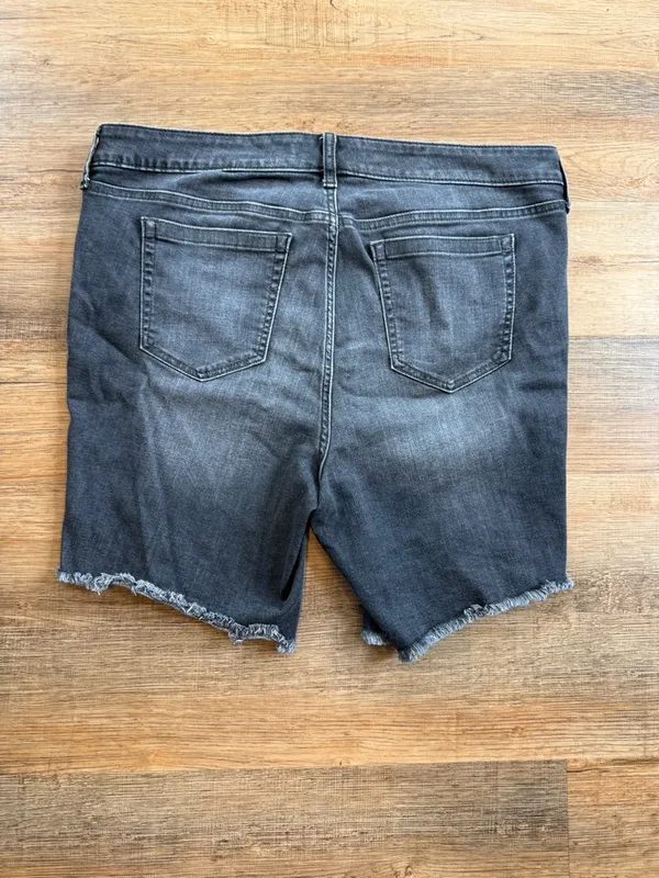 torrid Denim Shorts with Subtle Distress Size 18 - Image 2