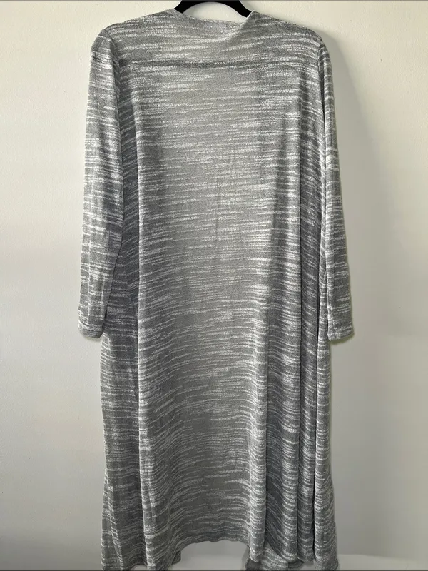 LuLaRoe Gray & White Marled Duster Cardigan - Image 4